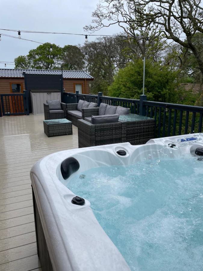 Boggy Creek - Lodge With Hot Tub Felton  Exteriör bild