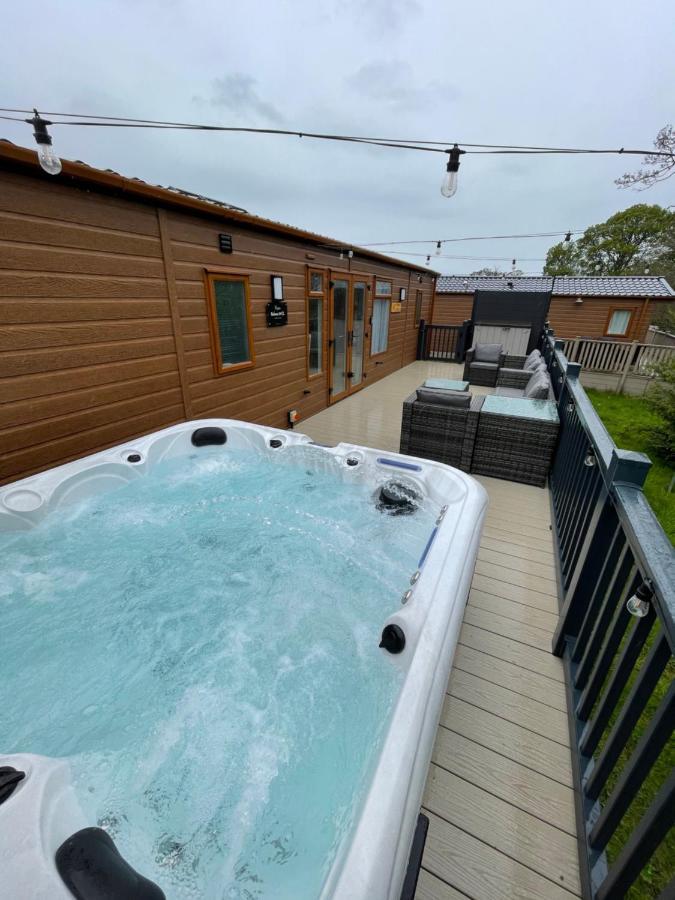 Boggy Creek - Lodge With Hot Tub Felton  Exteriör bild